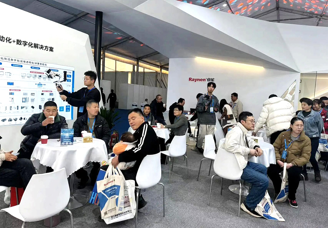 濮院展會精彩回顧 | 睿能展位人潮涌動，行業前沿技術一覽無余https://mmbiz.qpic.cn/mmbiz_jpg/uVPLicGse1zfSGAnFj8sU92BkOhtqnEerEJasH17wcFWMmXUSNBo3ibFJKHRHTG82ccnGjNOMEhdcbEAZuheWEIQ/640?wx_fmt=jpeg&from=appmsg&tp=wxpic&wxfrom=5&wx_(圖10)